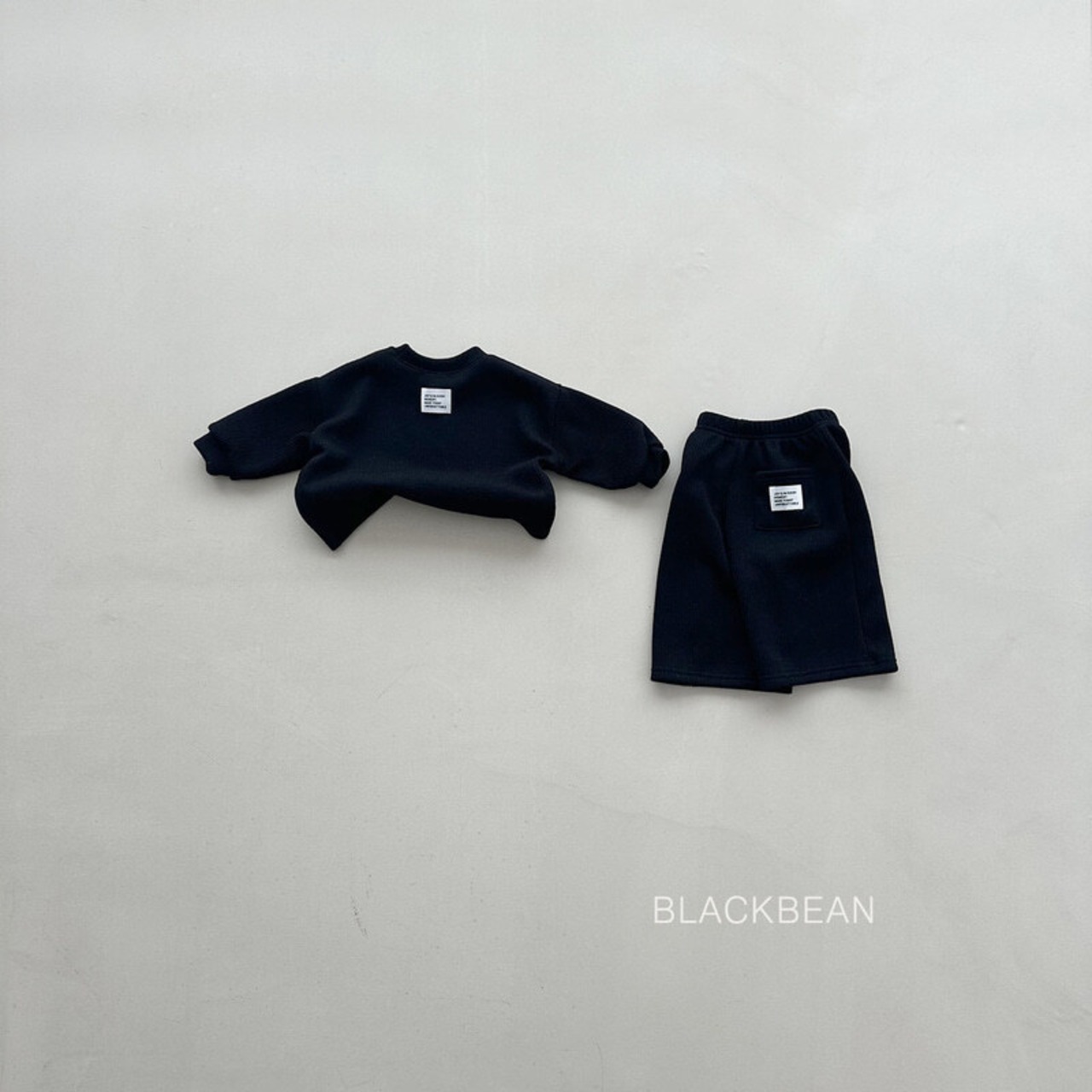 Blackbean 26/SS (Kids)Hug Set