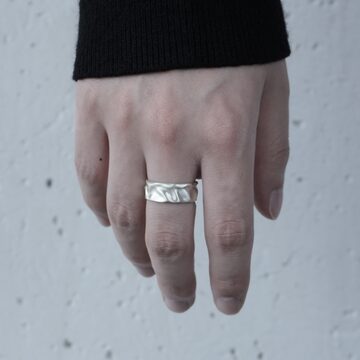 Damage Signet Ring | PAY ID