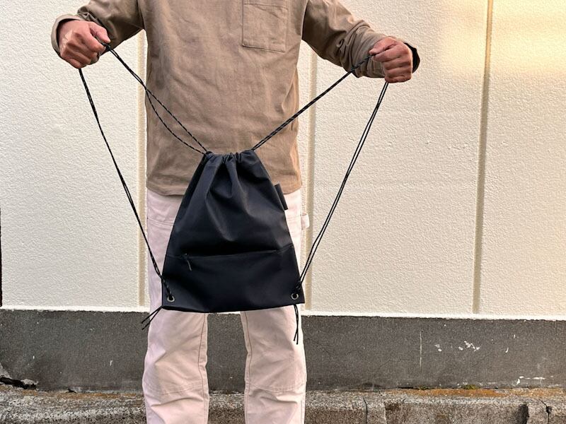 カジュアルなレザーナップサック | 革り小物 Aster*isk