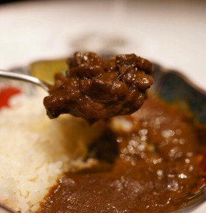 牛すじたっぷりコラーゲンカレー