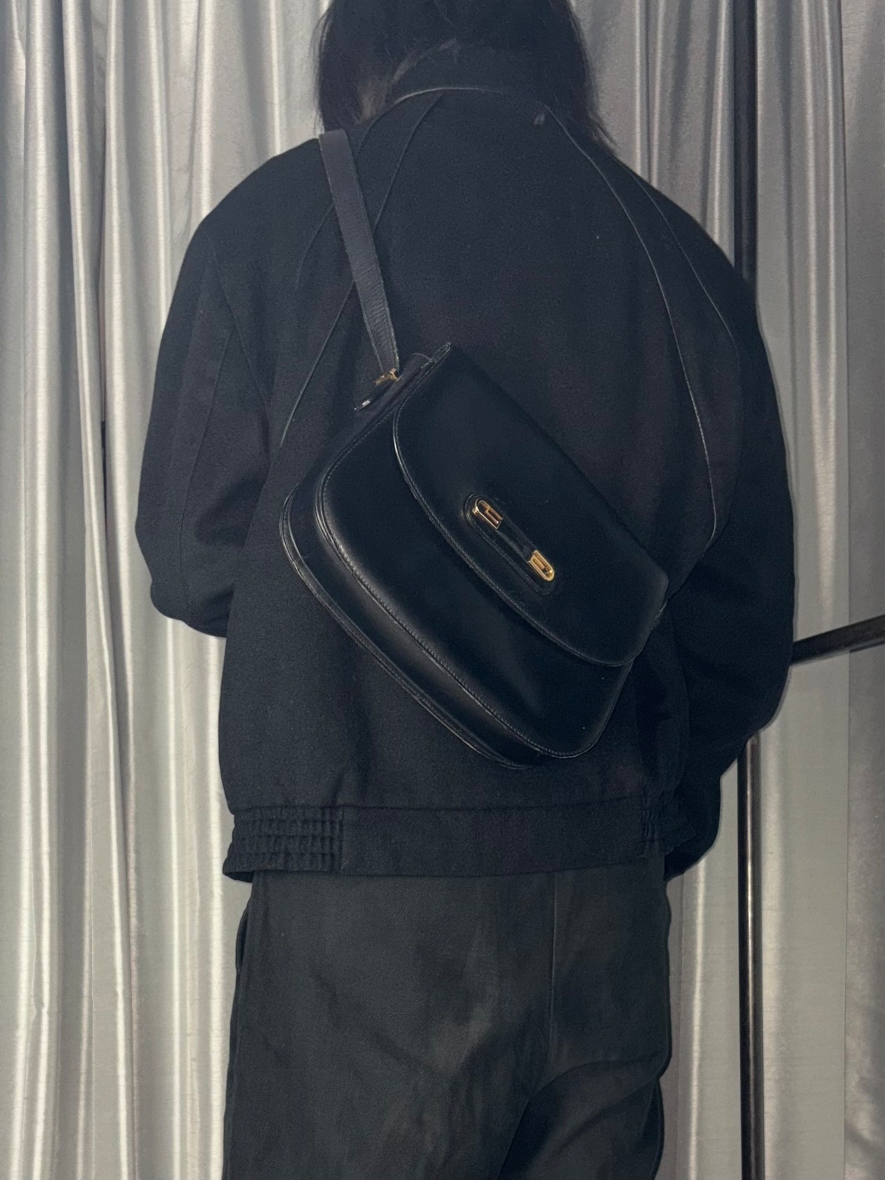 vintage GUCCI black leather shoulder bag