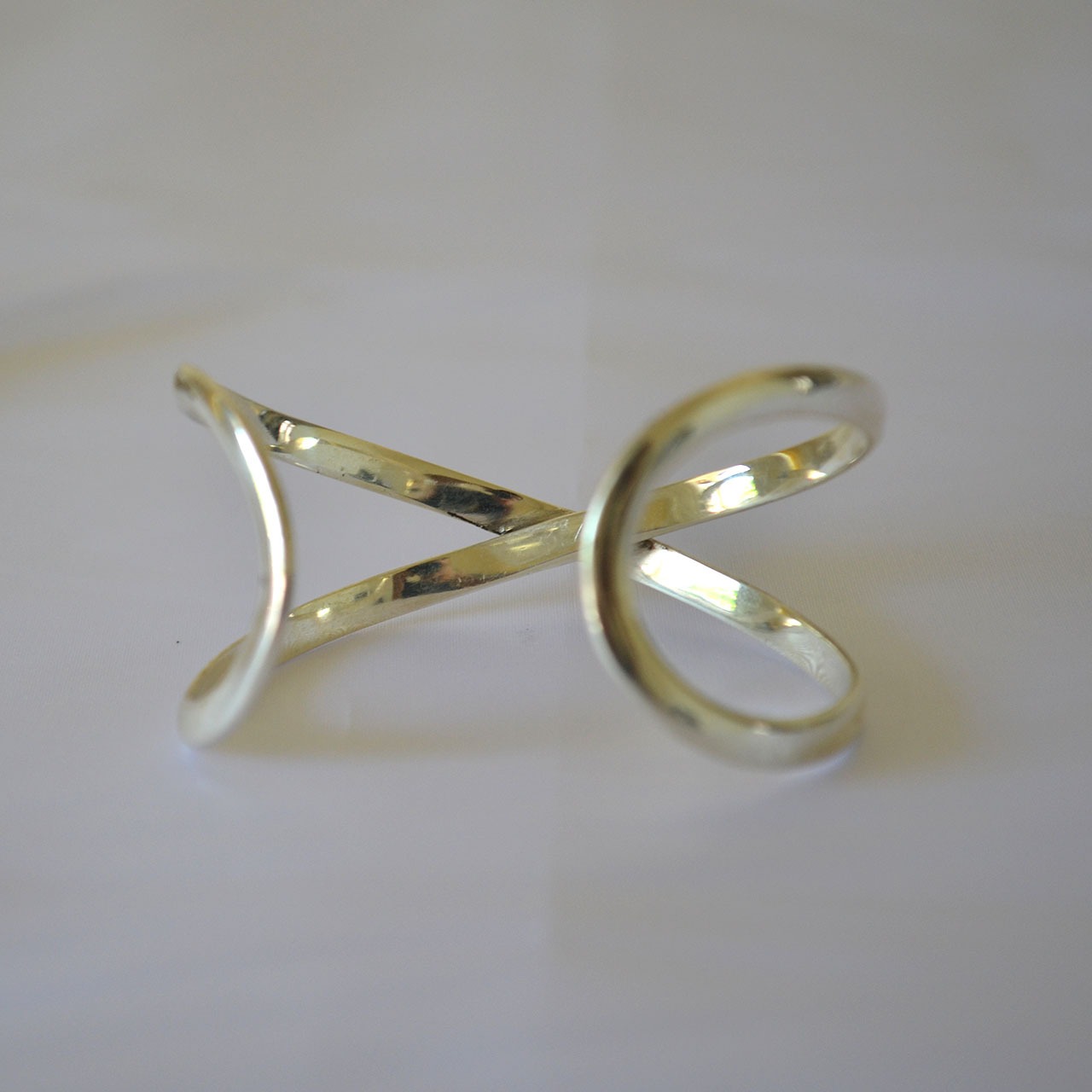 Cross Bangle (レディース)