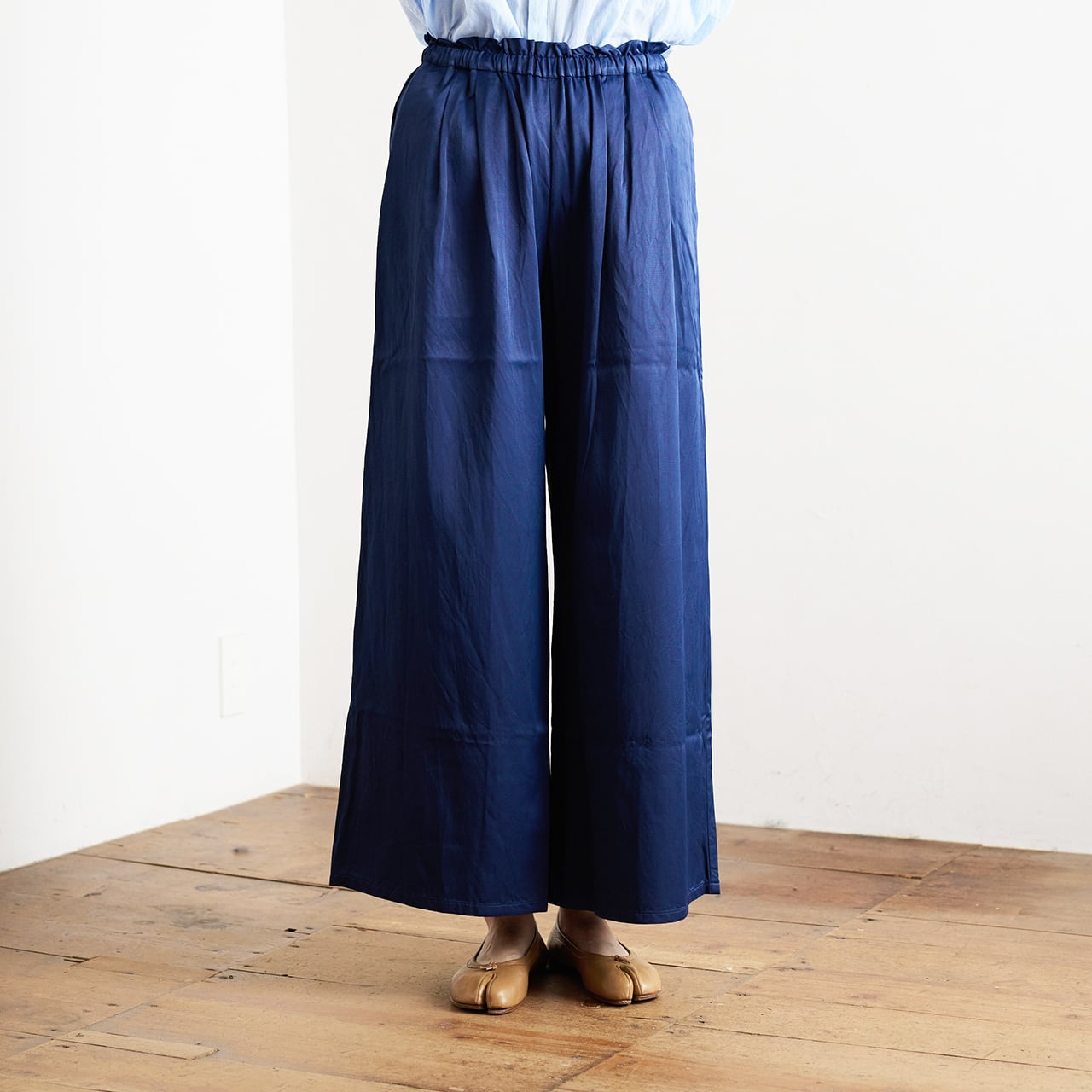 suzuki takayuki スズキタカユキ gathered pants Ⅰ azurite suzuki takayuki スズキタカユキ gathered pants Ⅰ azurite