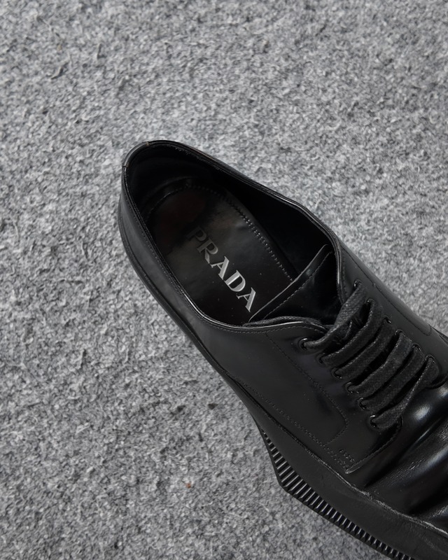 【2022/AW PRADA】brushed leather derby shoes