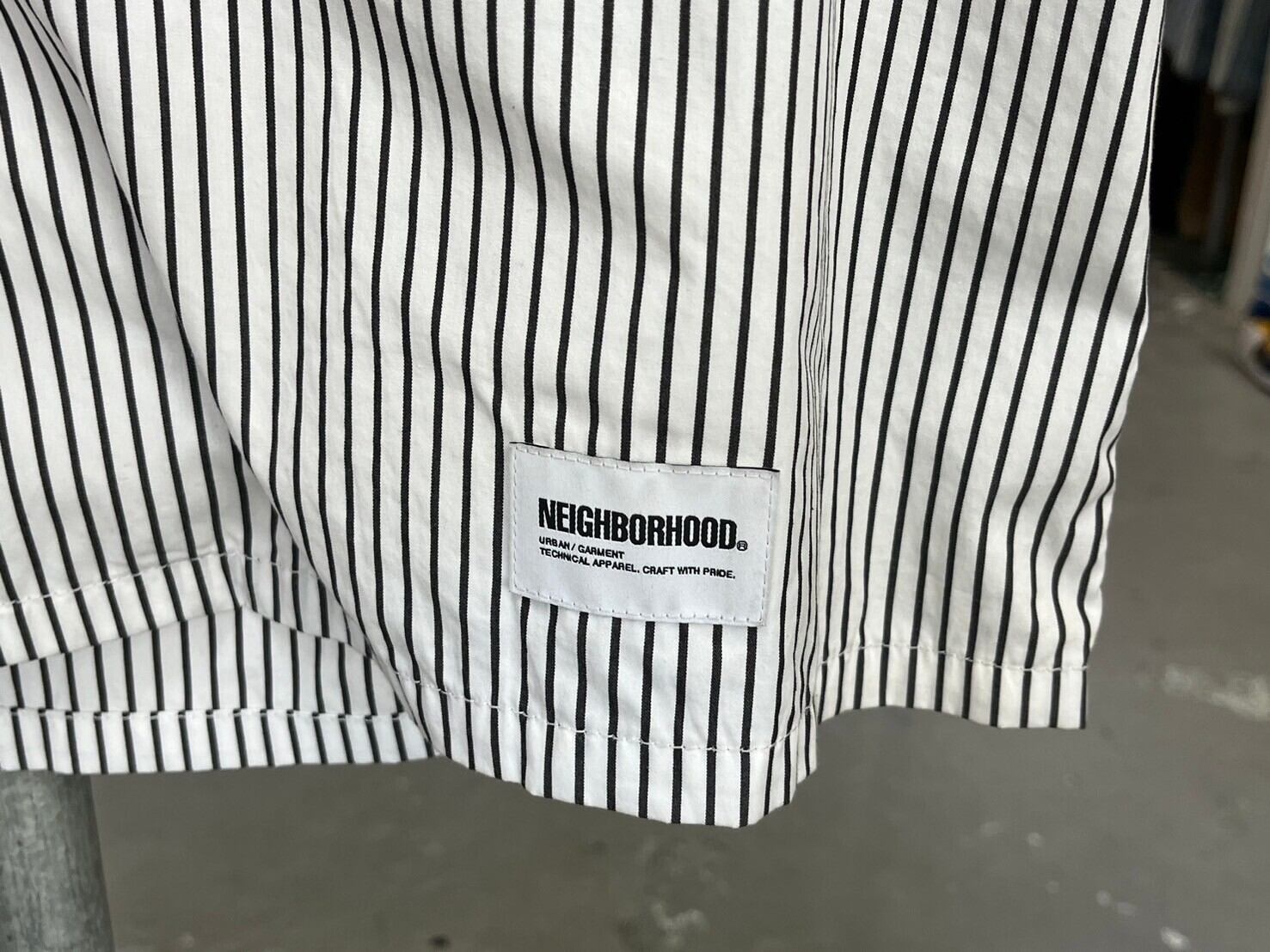 NEIGHBORHOOD STRIPE WORK SHIRT SS WHITE LARGE 241TSNH-SHM03 03515 