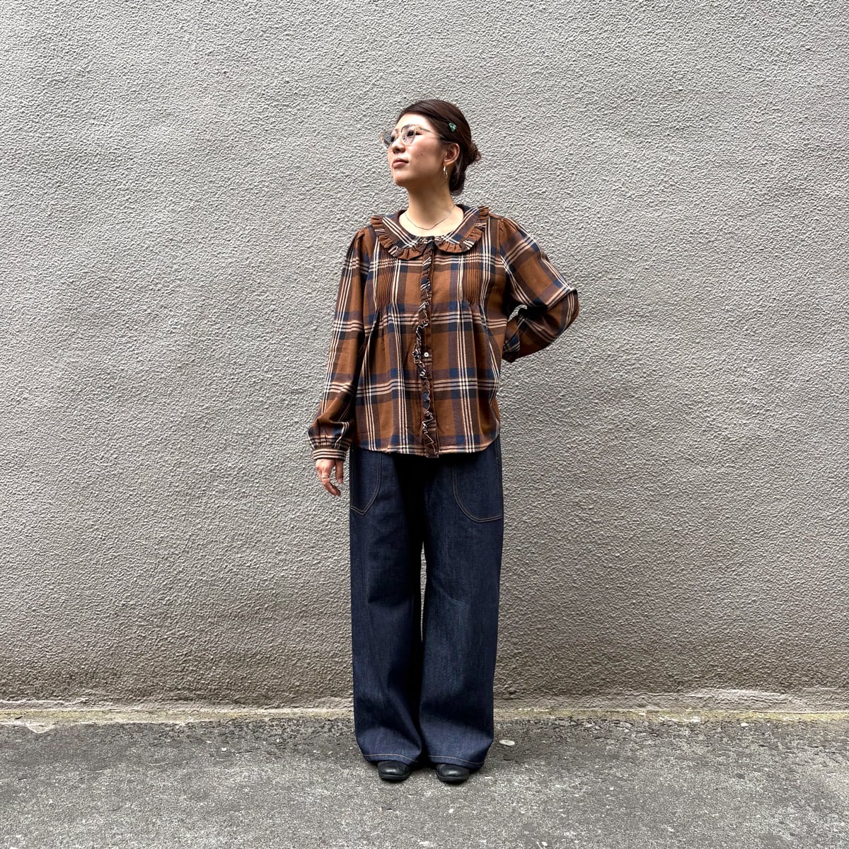 ストレートパンツ　デニム