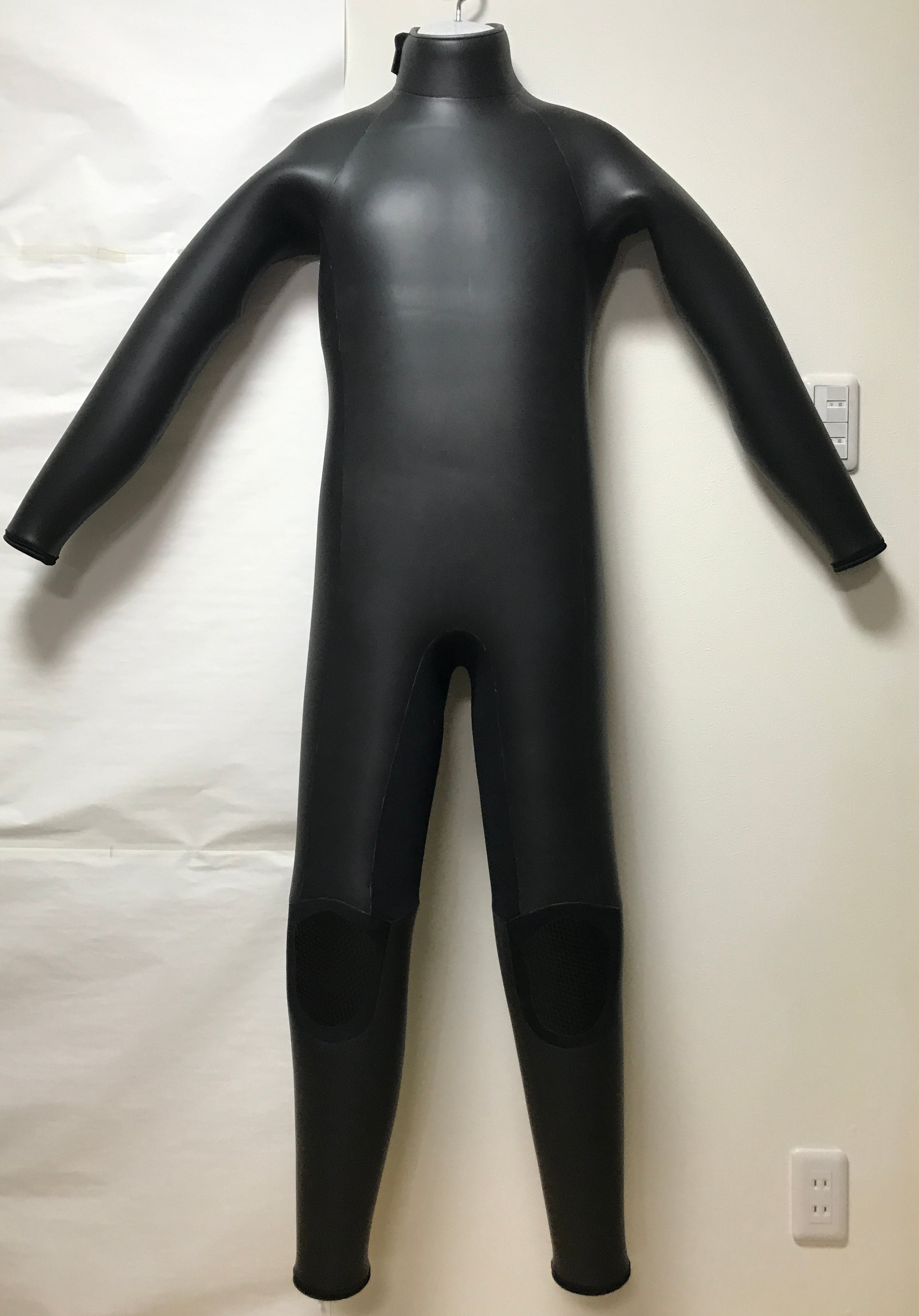 aero ブラック ウェットスーツ　5mm オーダー時170cm 63キロ エアホット起毛スキンラインカラー5mmダイビングフルスーツ