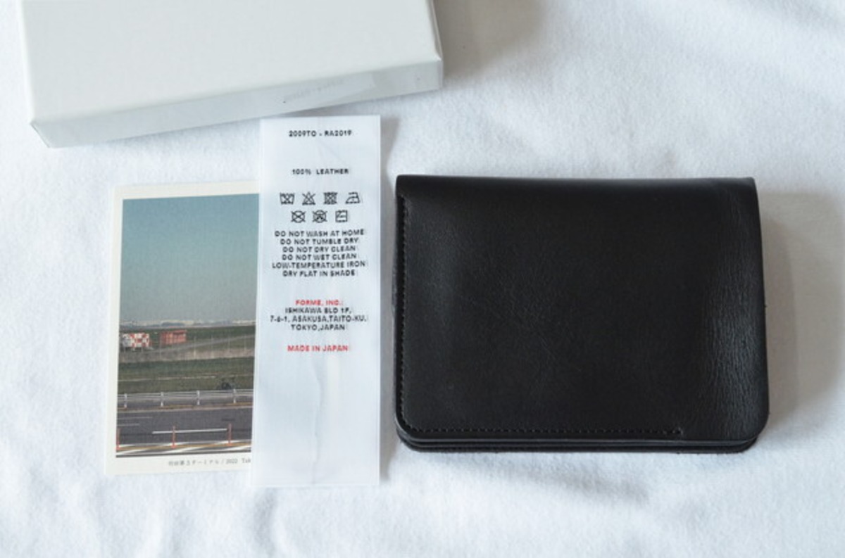 forme Post wallet Baby calf | goodbadstore