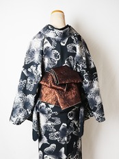 【受注商品】RumiRockセオαゆかた「群蝶」　[A764]