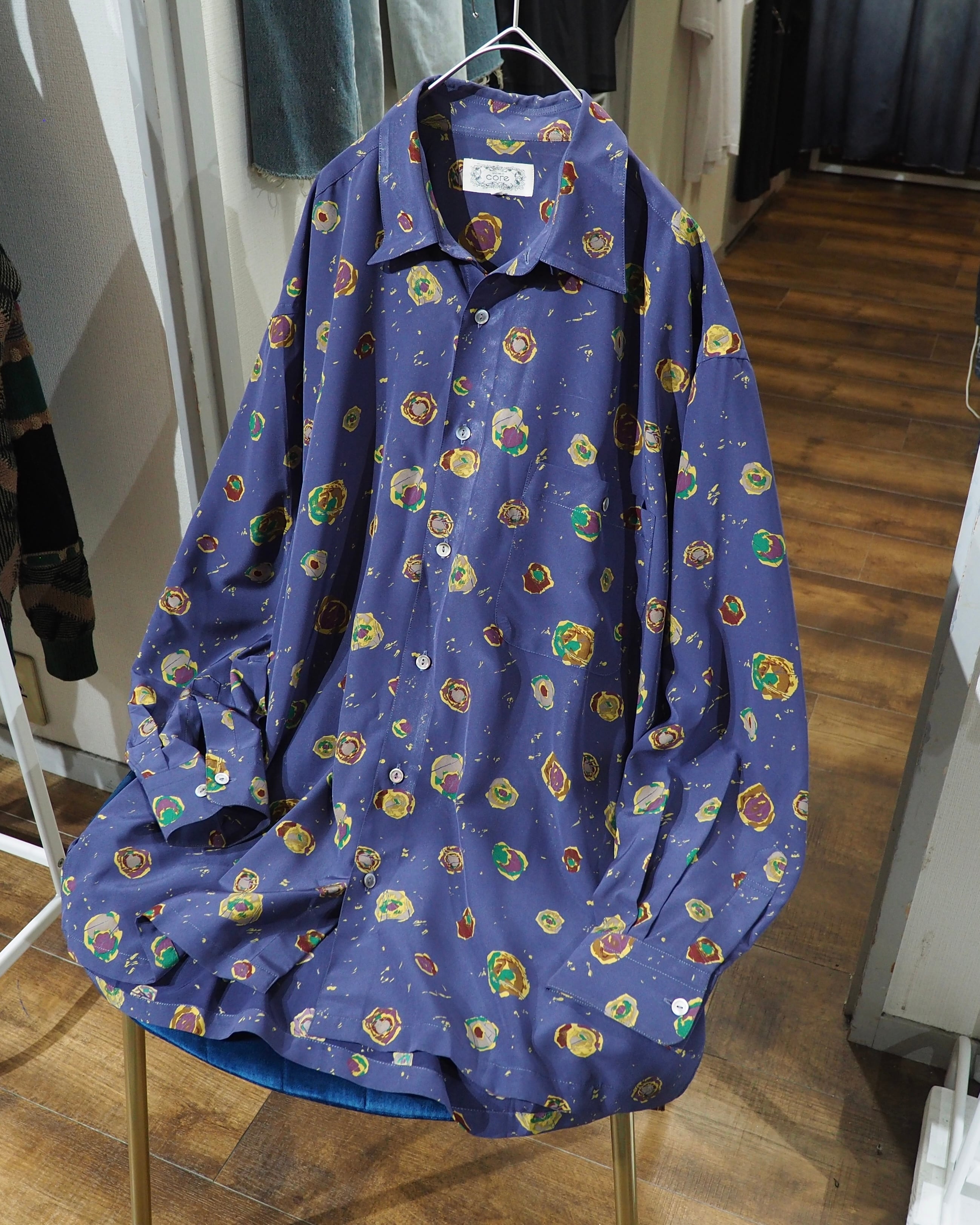 1990s Colorful Popcorn All Over Pattern Vintage Drape Shirt