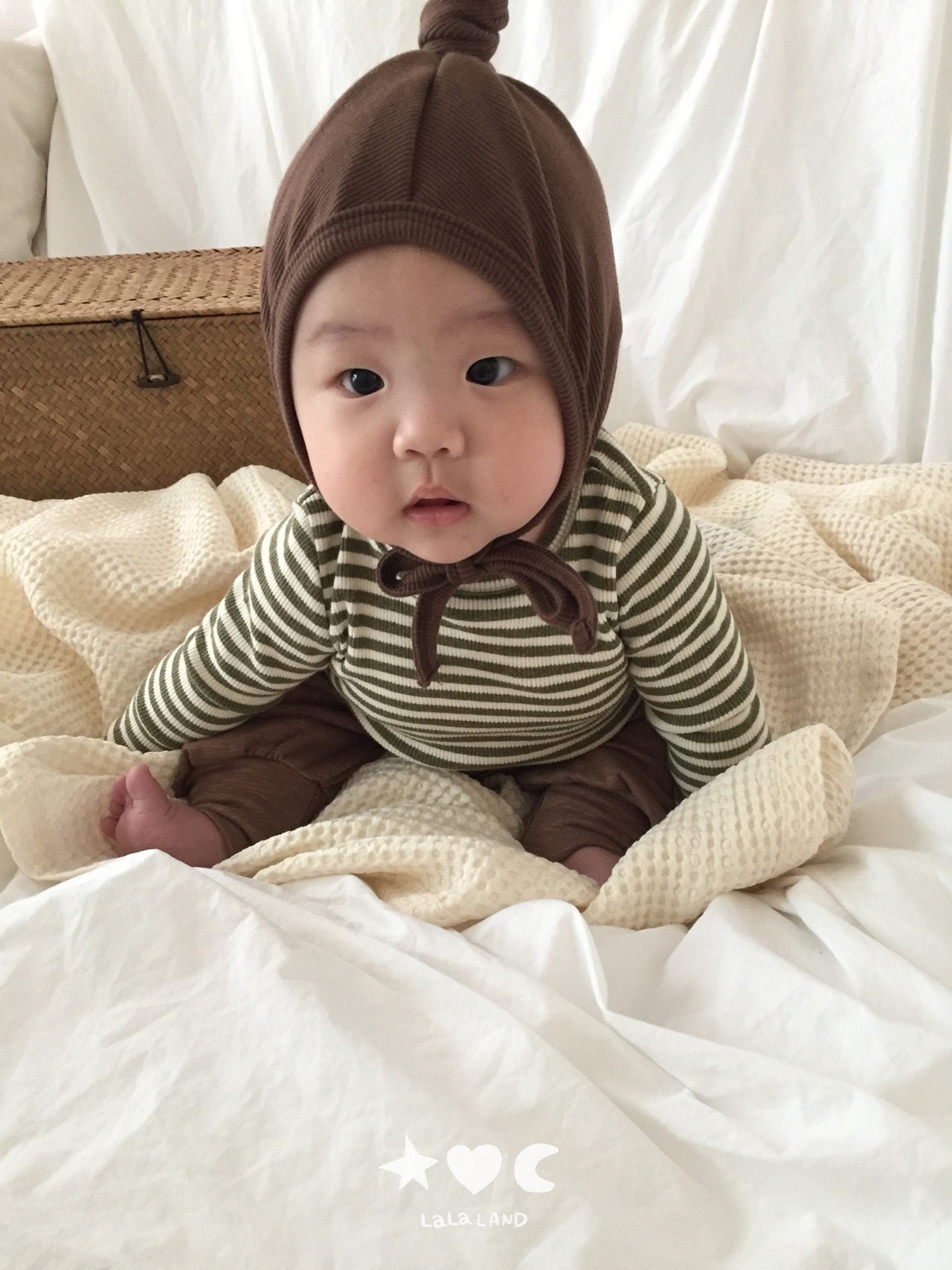 韓国子供服 / LALALAND / 26Autumn / ベベ ストライプ もちもちTシャツ / 秋服 / ベビー *6M~18M*