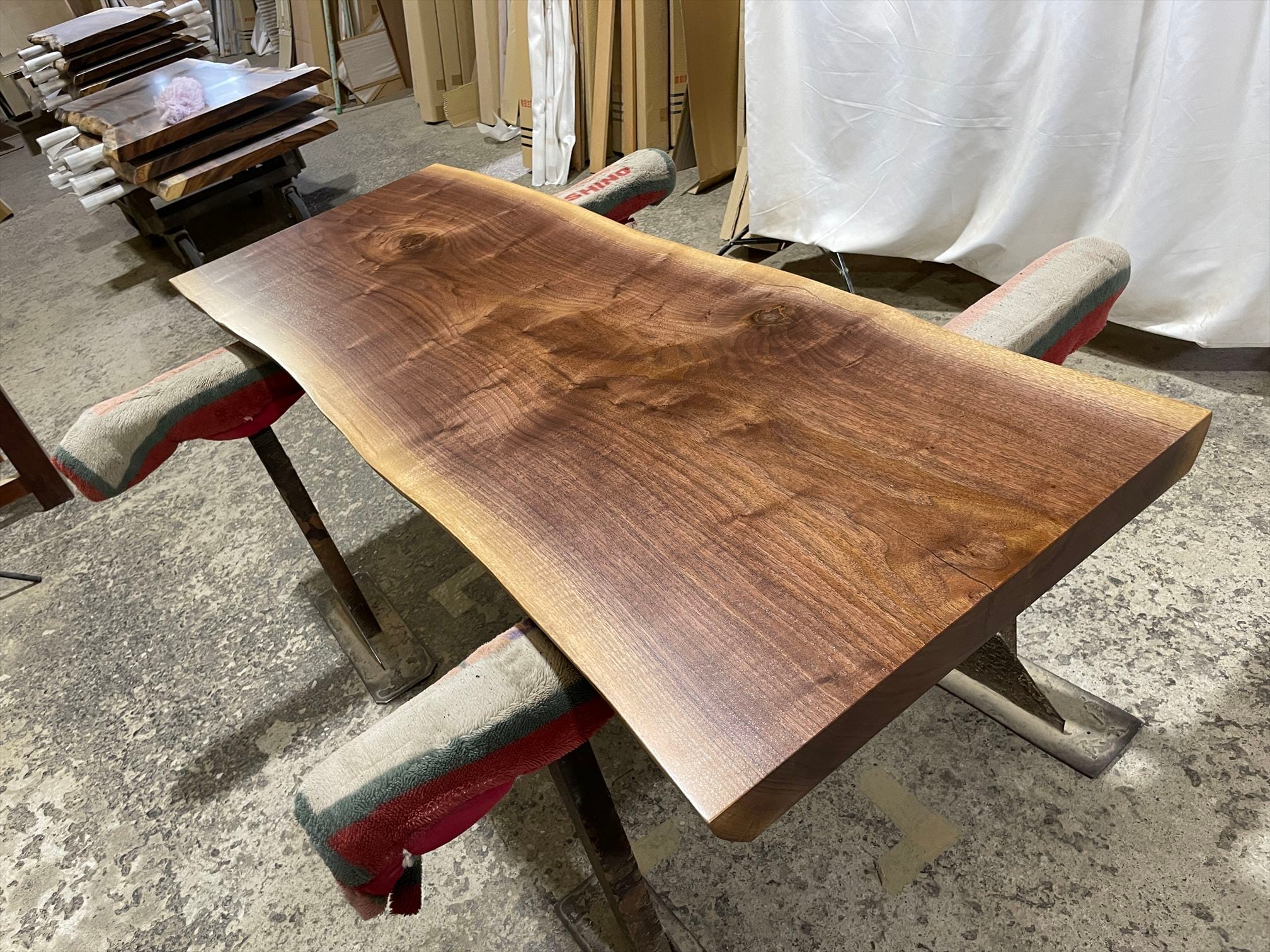 ブラックウォールナット9086 一枚板無垢 乾燥材 1610x560-530x55mm