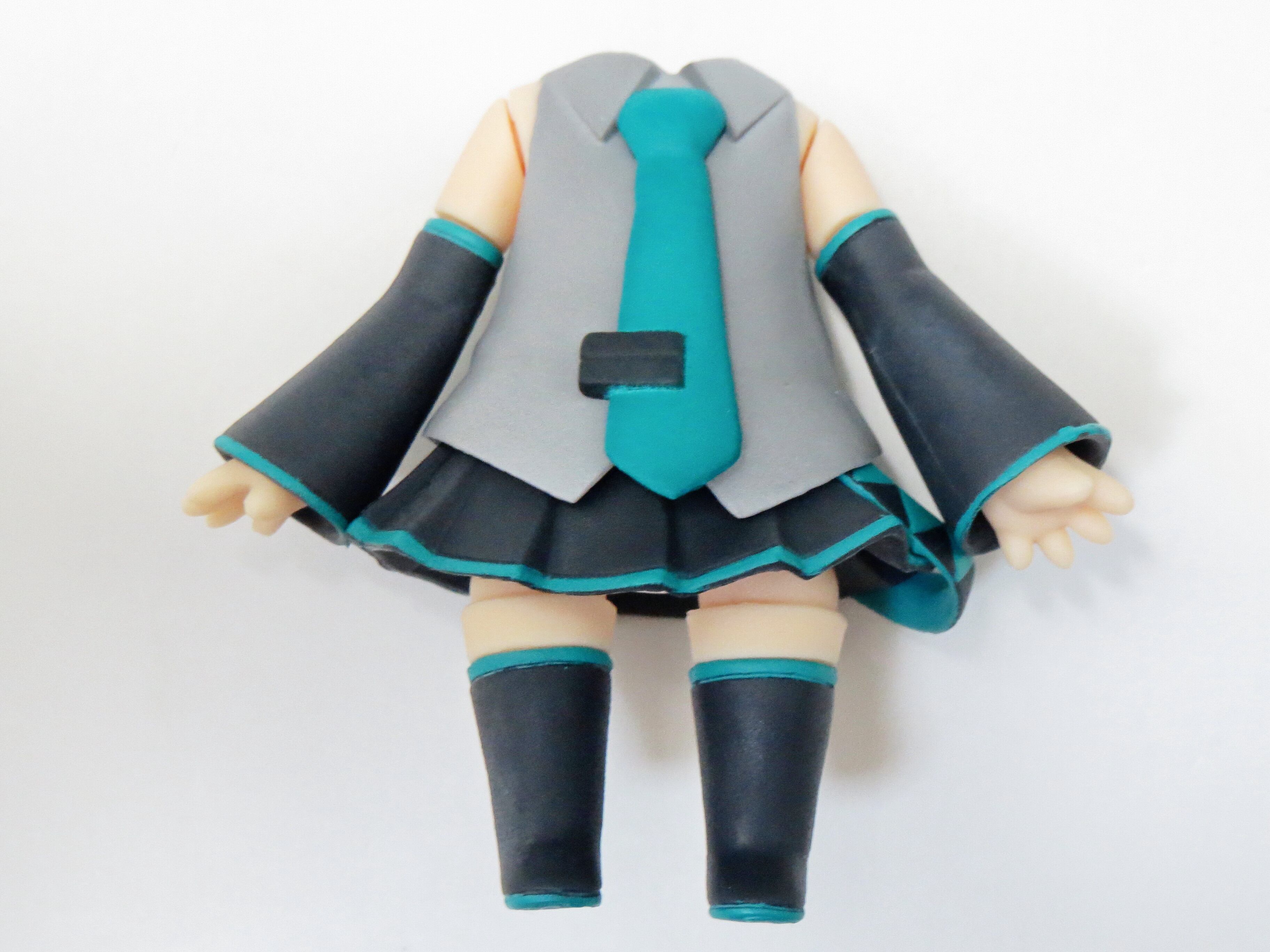 再入荷【212】 週刊はじめての初音ミク 体パーツ ミク衣装 