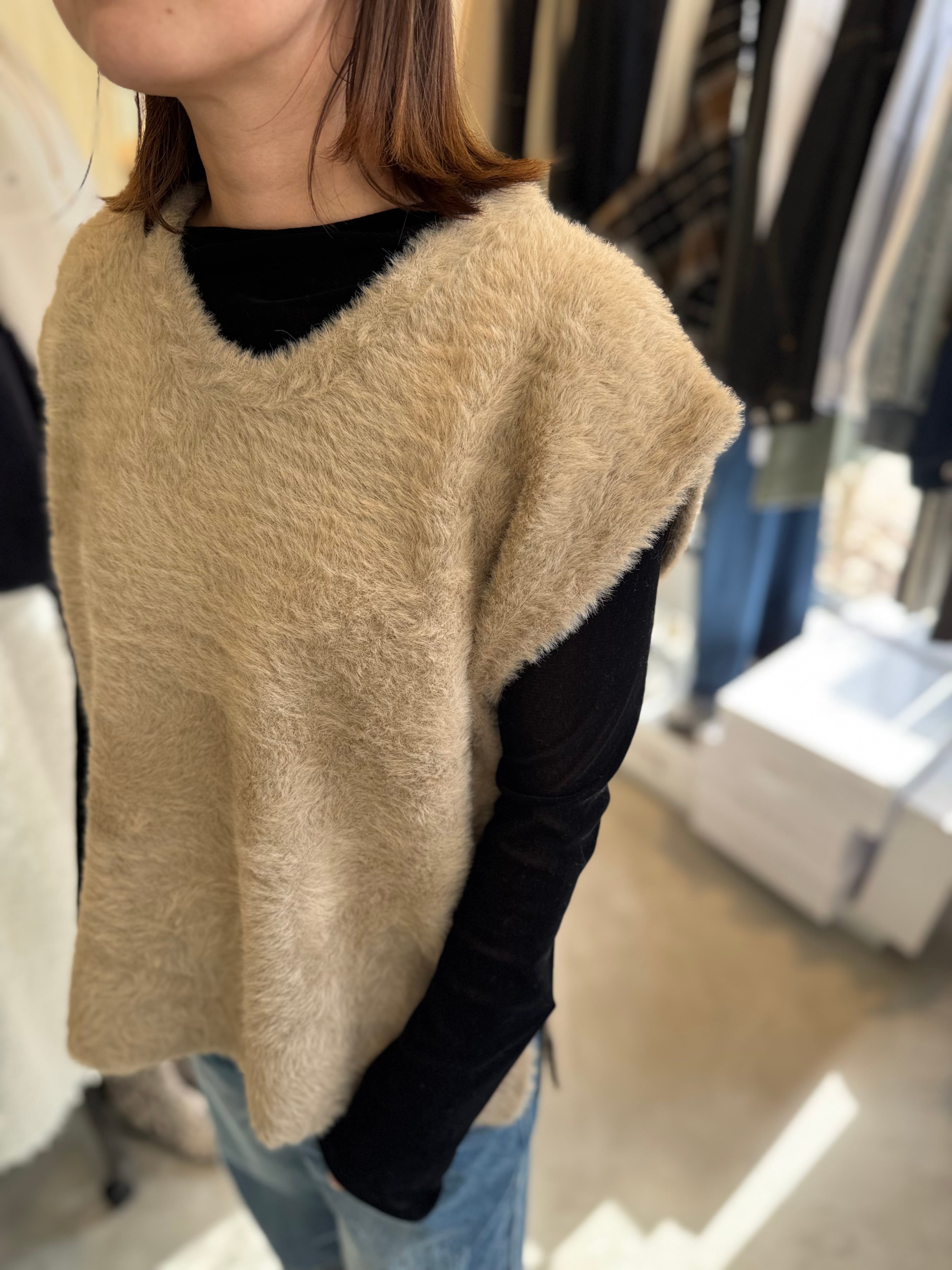 【SELECT】フェザーヤーンＶネックベスト　29-0435