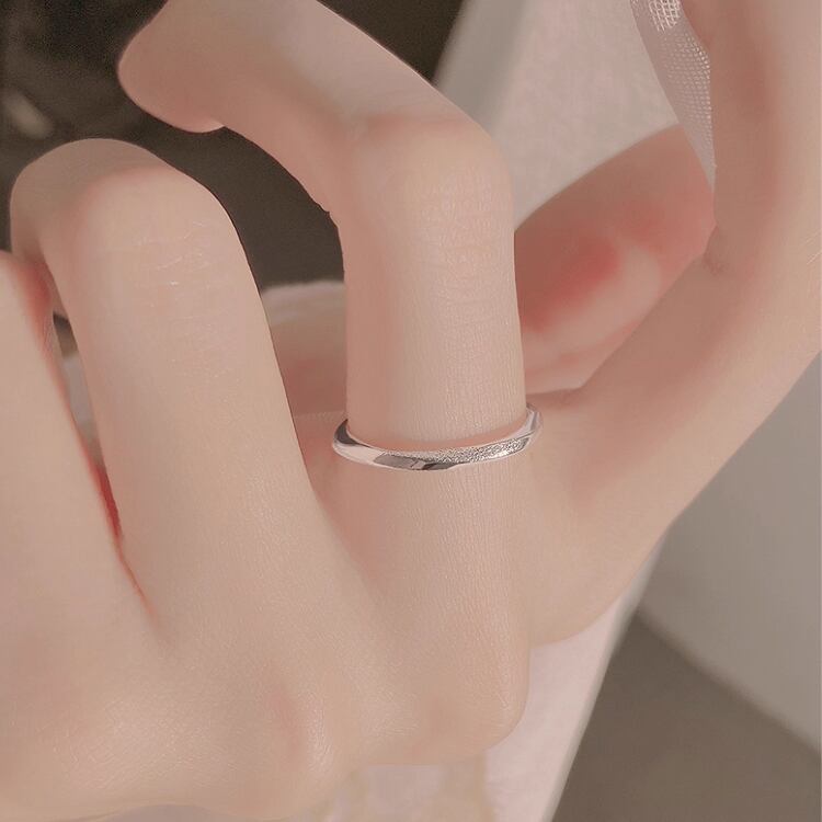 メビウスリング シルバー 細身リング 1col N00043