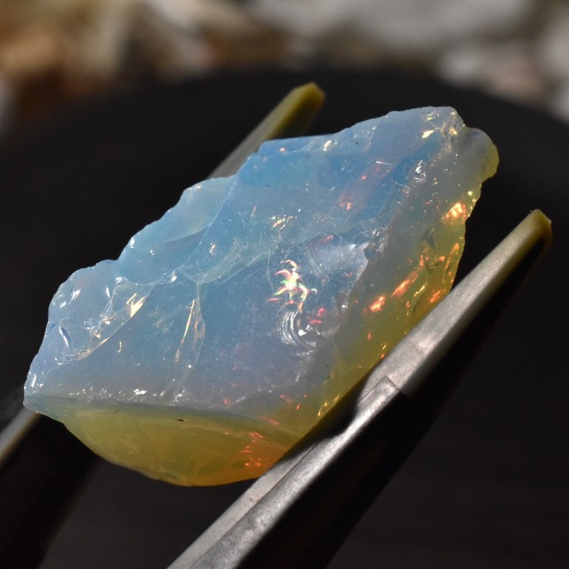 虹入り インドネシア産アンダラクリスタル原石 フェアリーティア D