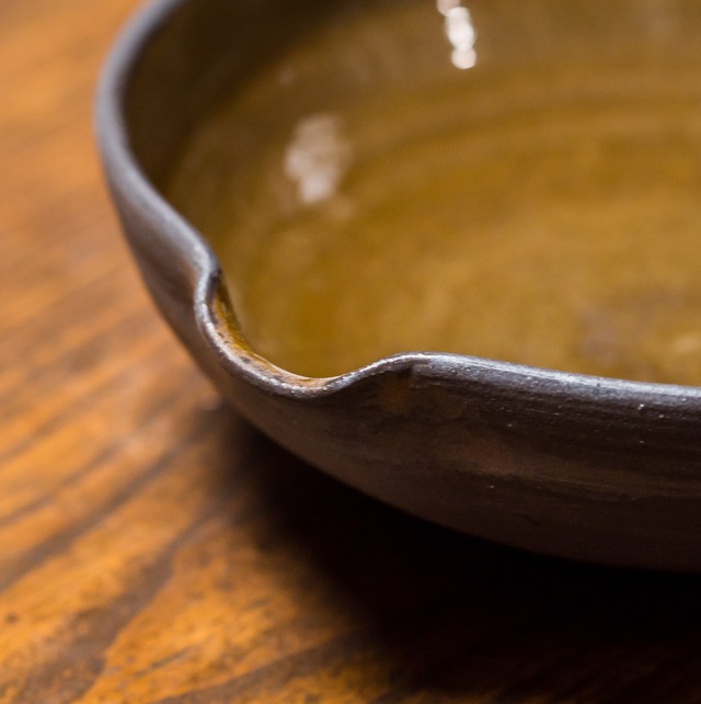 掛分け 片口6寸鉢／吉永哲子