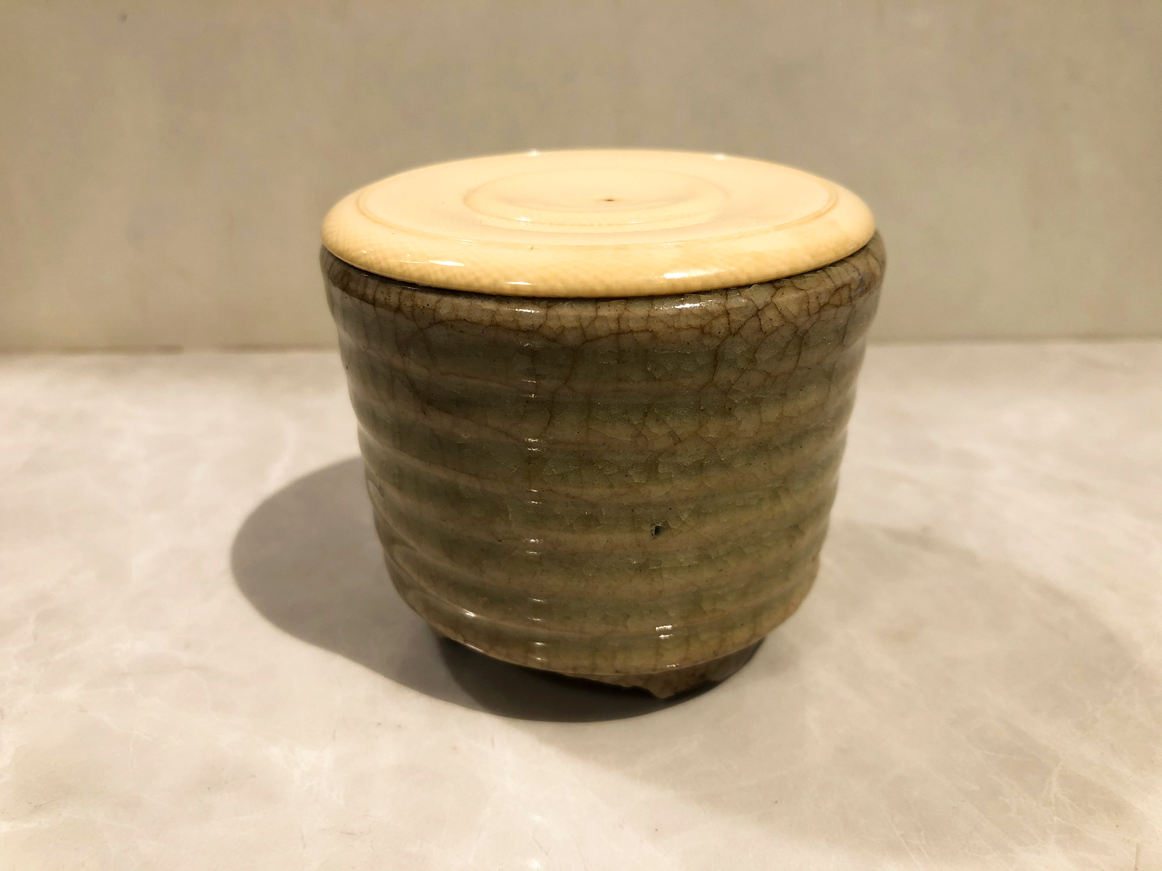 刻銘あり 七官 青磁 官字 中国 明時代末期～清時代初期 貴重