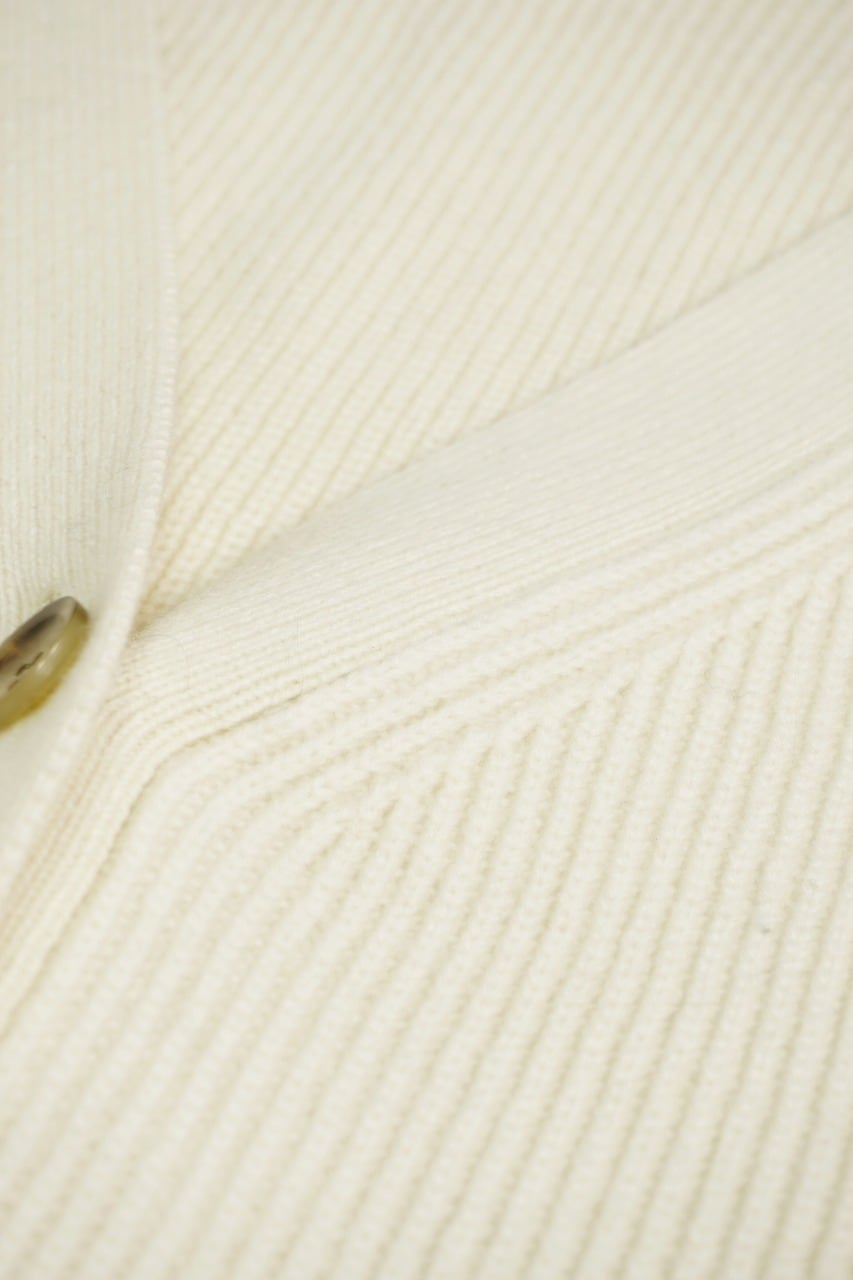 Hand Framed V-Neck C/D