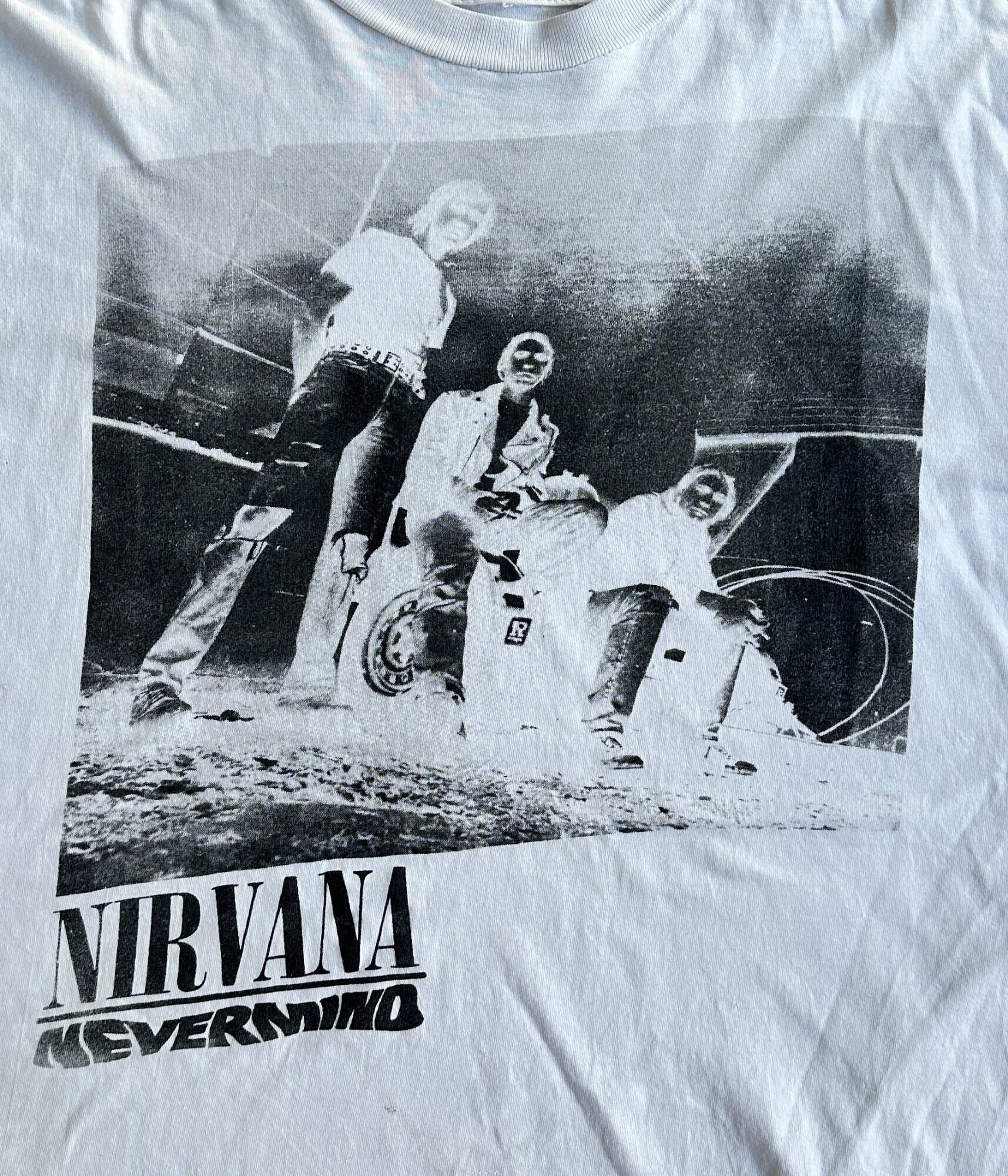 NIRVANA- Vintage 90s Rock Band T-shirt | BEGGARS BANQUET公式通販 