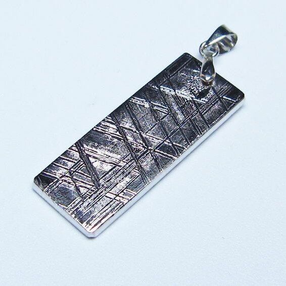 ギベオン ペンダント 隕石 メテオライト 一点物 おまかせ便 112-13460