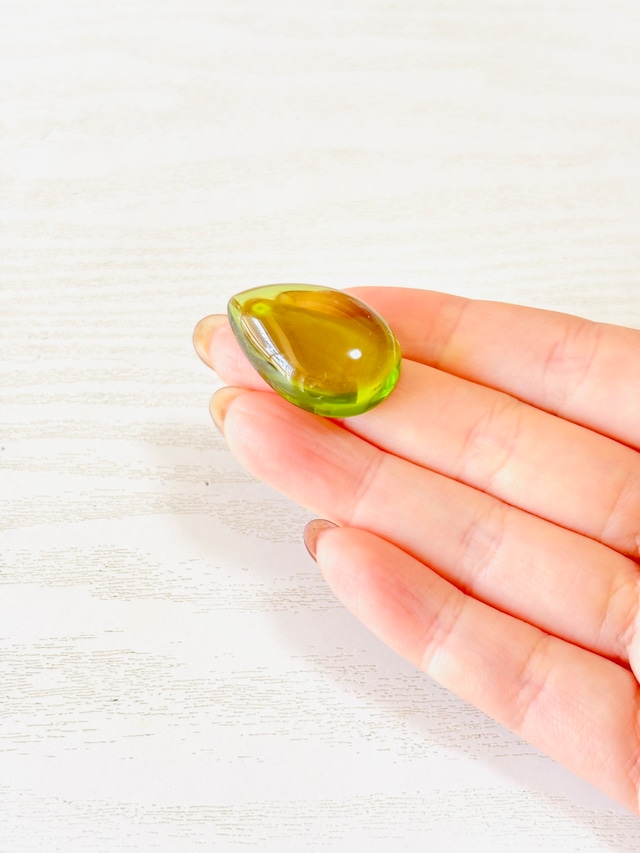 希少✴︎天然琥珀リトアニアアンバーのルースタンブル