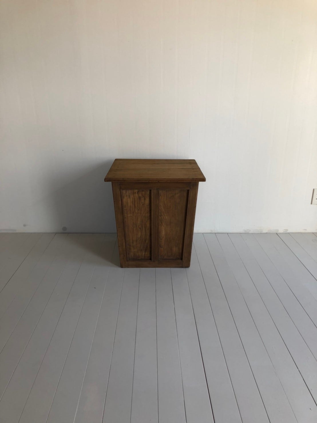 ディスプレイするための台　/　古家具