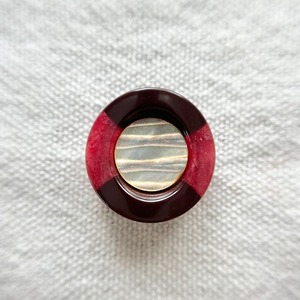 イタリア ボルドー×黄蝶貝 20㎜