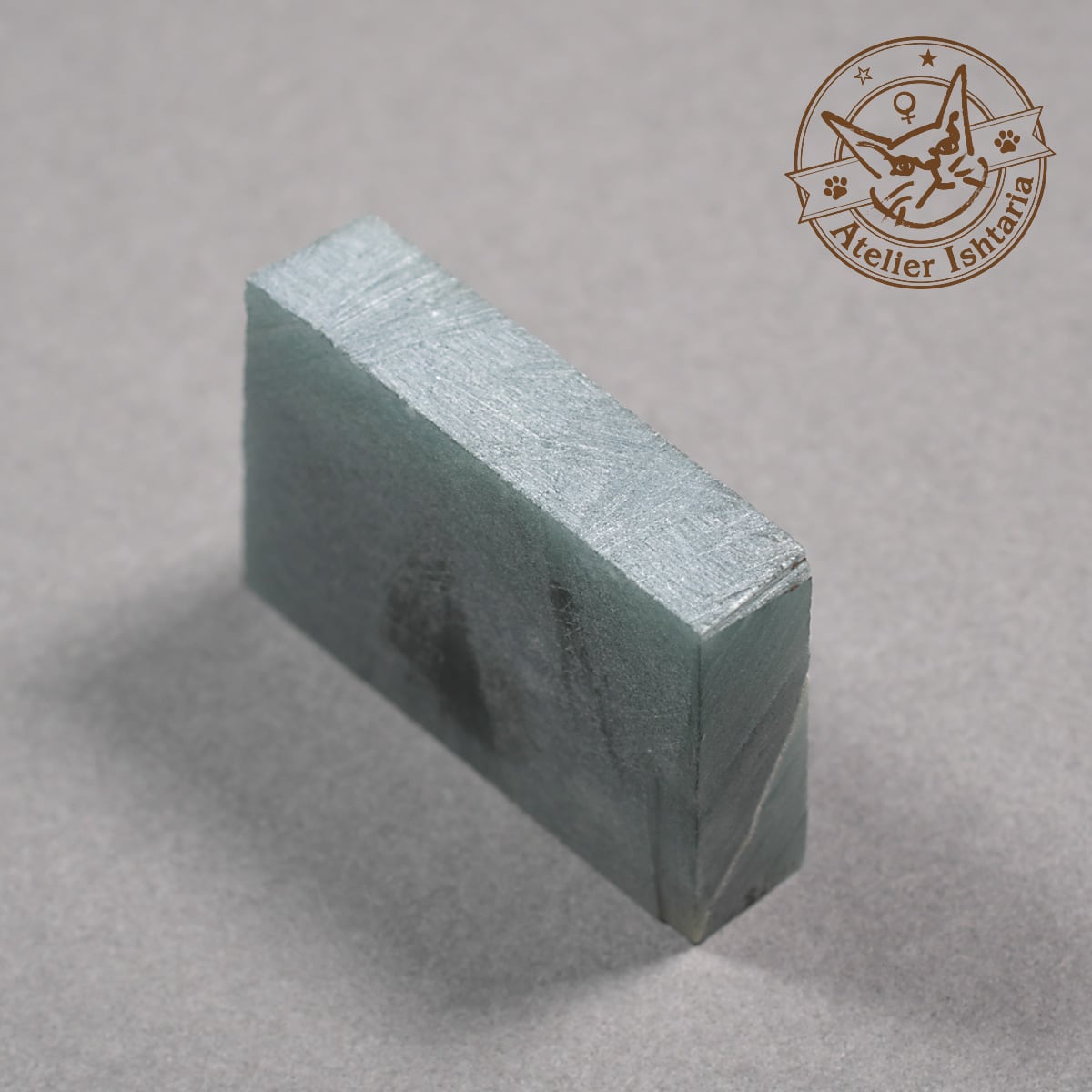 希少! 産出量の少ない グアテマラ翡翠 JADEITE 原石 多面磨き 452 グアテマラ翡翠 18【グアテマラ(マヤ山地)産】/研磨用素材
