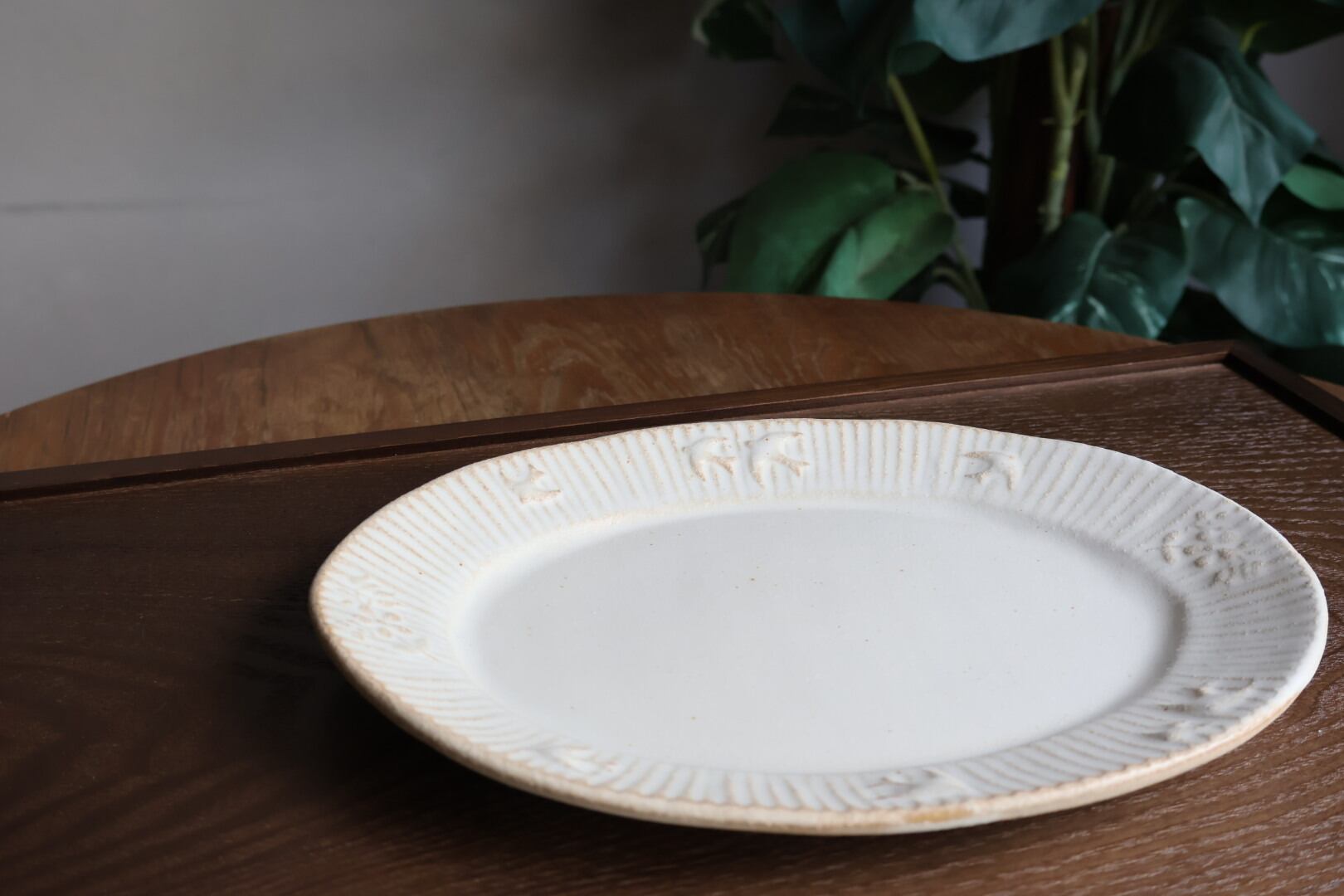 益子焼 わかさま陶芸 鳥のお皿 楕円 kinari | うつわ通販 土岐陶器店
