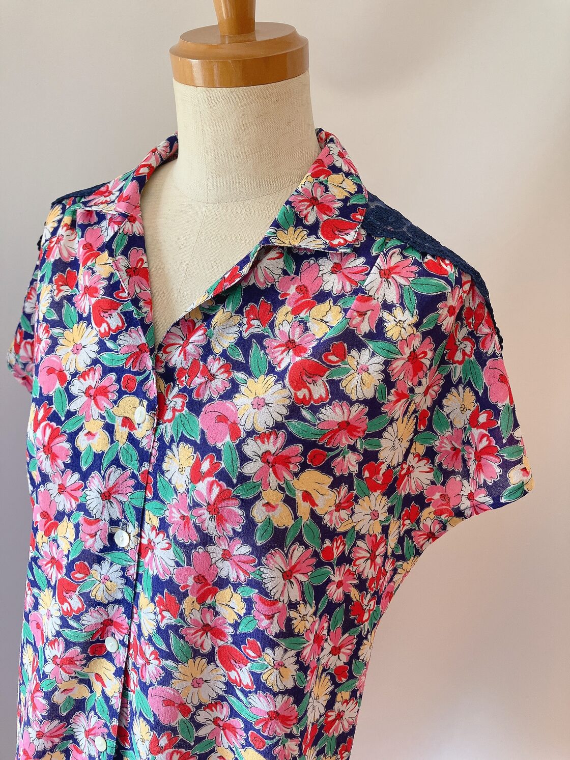 used レトロ 小花柄 カラフル ブラウス 古着 ヴィンテージ vintage 