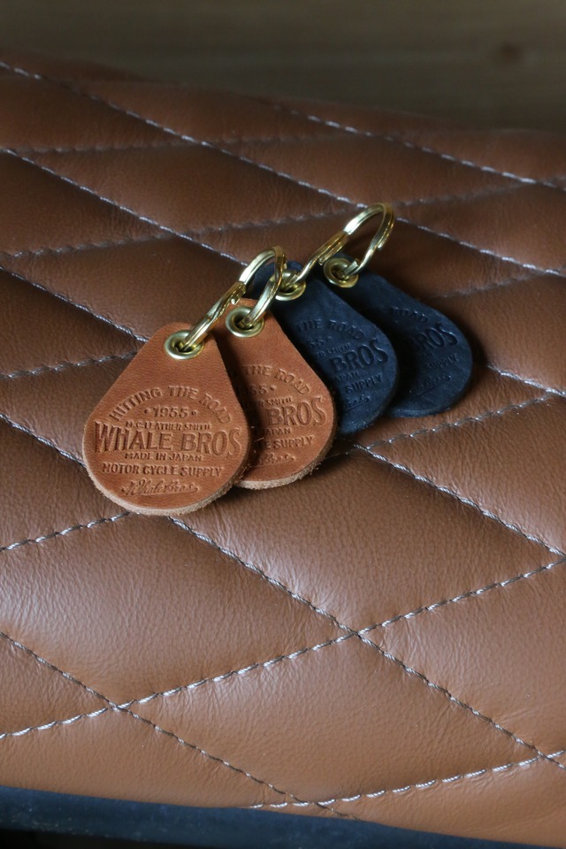 ロゴレザーチャーム