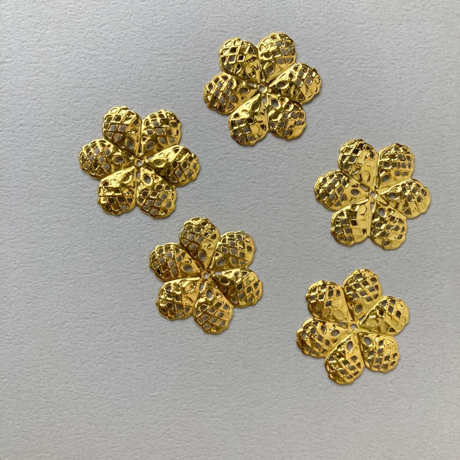 6弁花メタル透かしパーツパック（5p） | Dua-アクセサリーパーツショップ