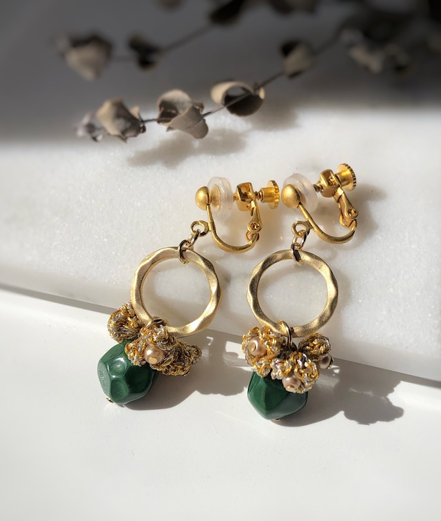 クロッシェ小花＆リングのイヤリング・ピアス(Green/Gold)