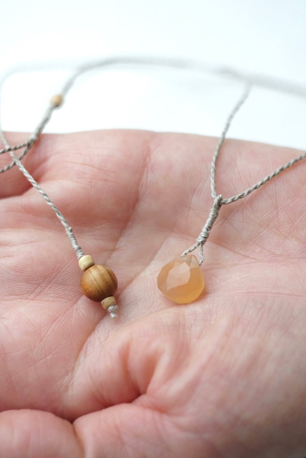 マインドロープ・オレンジムーンストーン