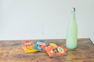 国産ゆず果汁とはちみつを使った、オリジナル「ゆず酒」ド～ンと一升！＋お魚のつまみ「Teriyakiフィッシュ」4種のセット