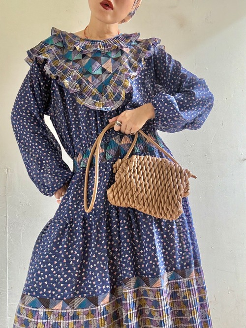 1980s Vintage Padded  Shoulder Bag