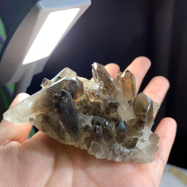 スモーキークォーツ原石クラスター