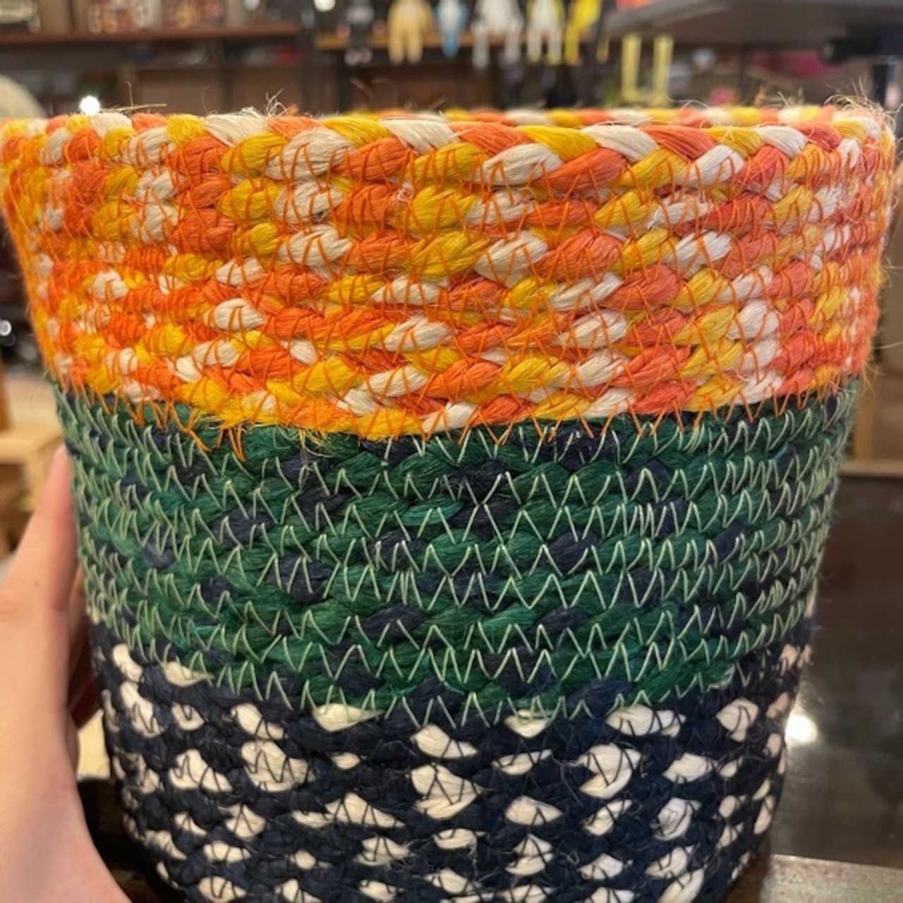 Bangladesh basket cylinder colorful L / バングラデシュ バスケットシリンダー カラフル L ジュート ハンドメイド 収納カゴ 小物入れ リビング インテリア雑貨 編みかご 手編み ギフト プレゼント かわいい