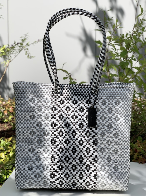 M Mercado Bag (Long handle) White/Black/Silver