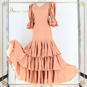 フラメンコ 衣装 trajes sevillanos ドレス ワンピース ベージュ系 ピンク系 オレンジ系 ピンクベージュ ボランテ フリル 無地 くすみカラー ダンス パーティ 発表会 ダンス衣装 発表会衣装 舞台衣装 ステージ衣装