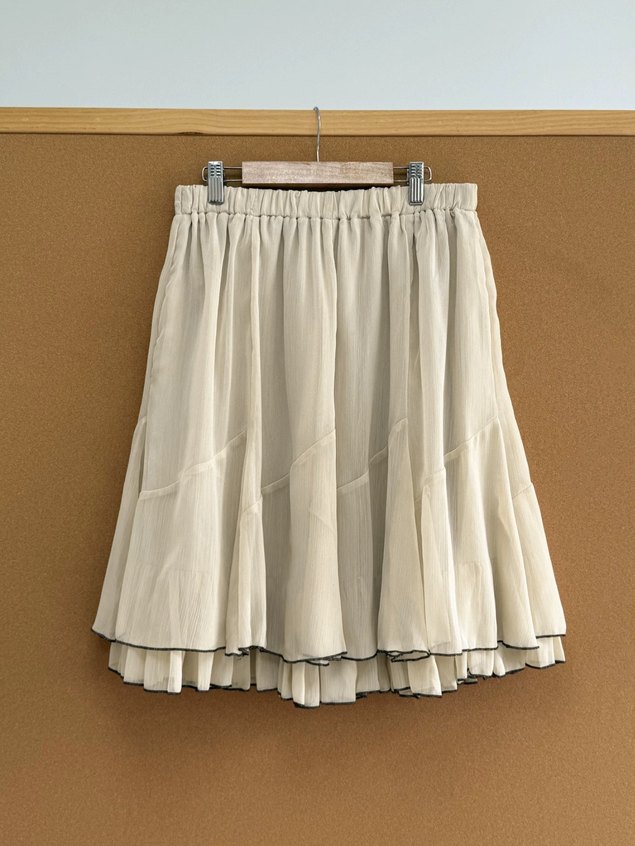 Ondine Contrast Layered Skirt F0699