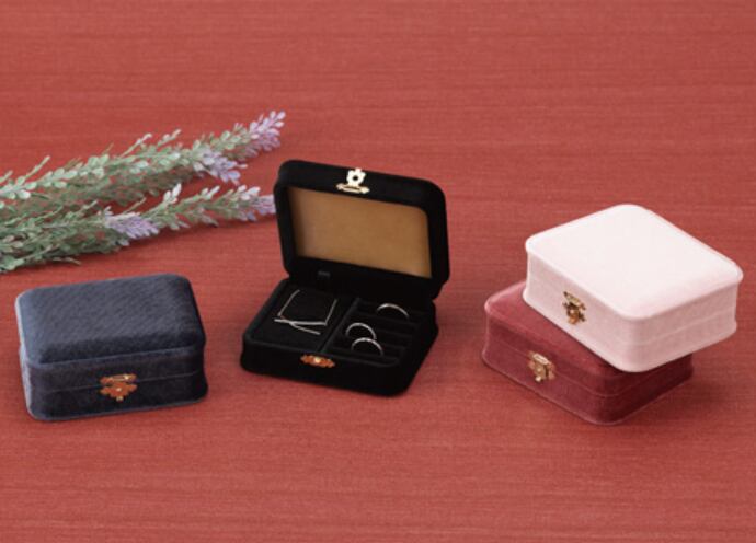 ミニジュエリーボックス ピアス・リング・ペンダント兼用台紙付き
