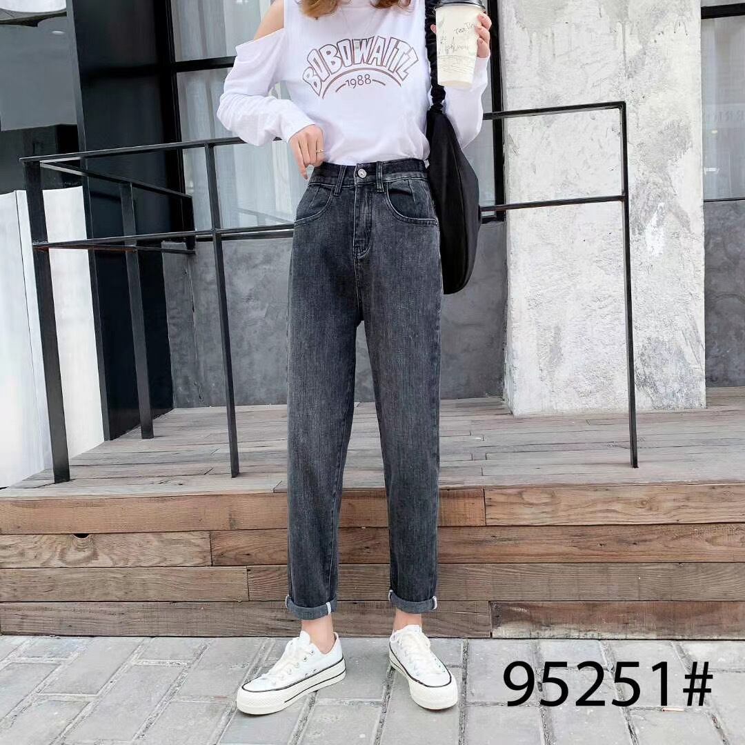 ロールアップデニムパンツ