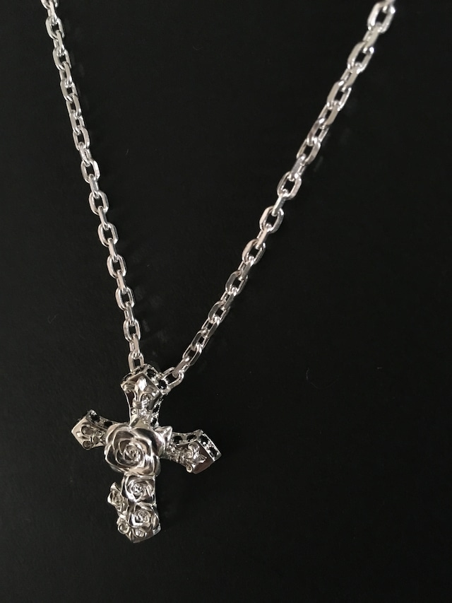 SilverRose Necklace