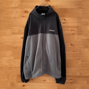 【Columbia】フリースジャケット ツートン 切替 ワンポイントロゴ  ブランドパッチ ジップアップ フルジップ 2XL ビッグシルエット コロンビア ライトアウター US古着