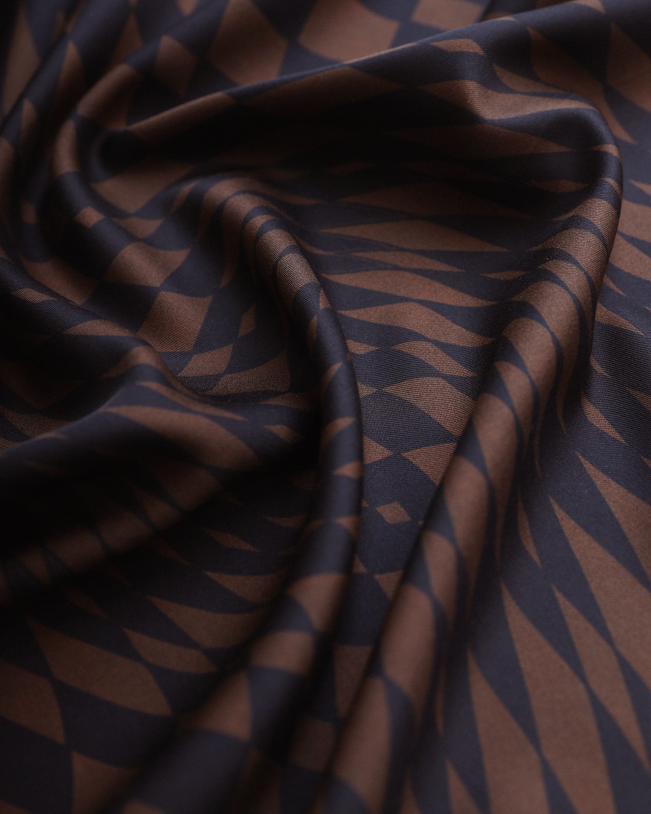 WV / Checkerboard Scarf - Black x Brown