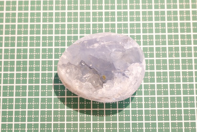 マダガスカル産　セレスタイト　大