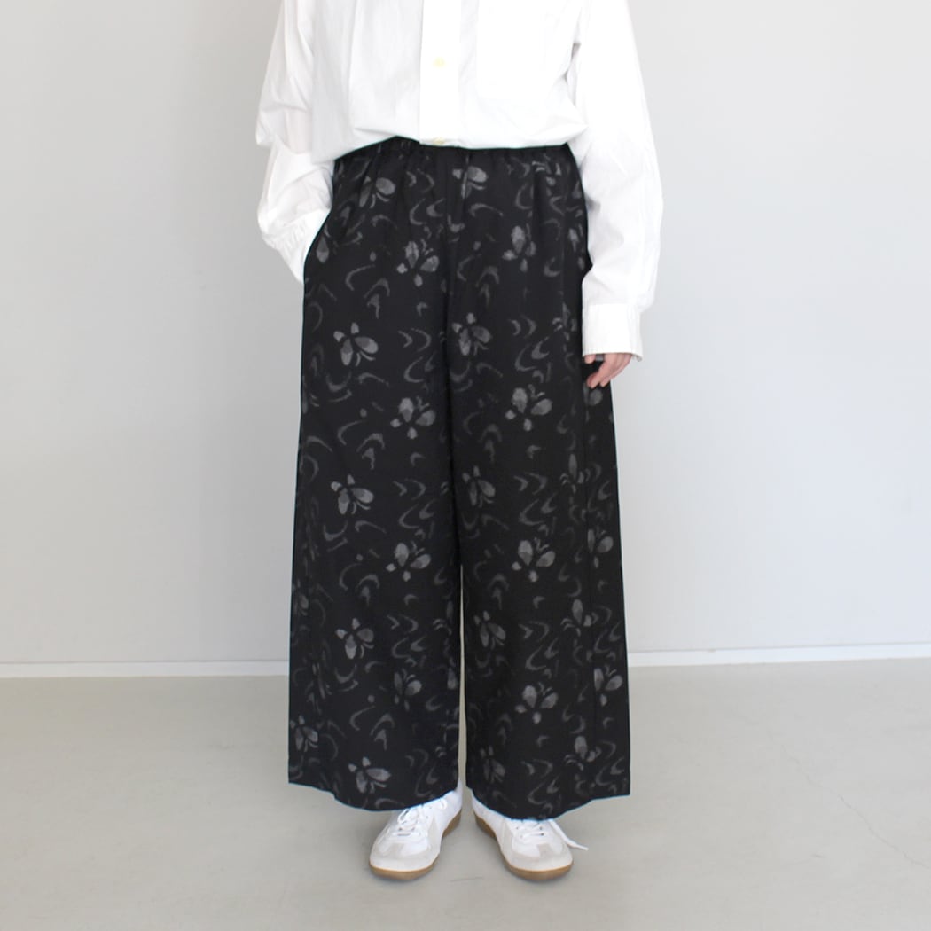 2025AW/久留米絣のストレートパンツ【縮み織 蝶】