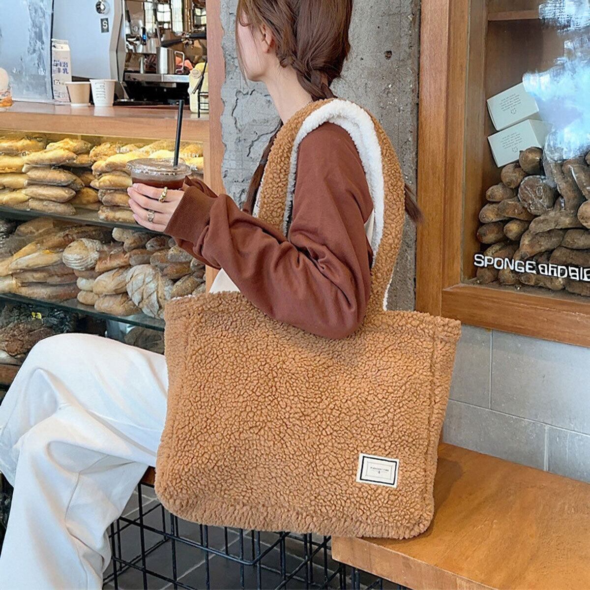 もこもこ トートバッグ リバーシブル レディース 秋冬 韓国 大容量 通勤 通学 A4 おしゃれ 大人 かわいい 軽量 シンプル きれいめ 柔らかい ふわふわ 大人可愛い 大人女子